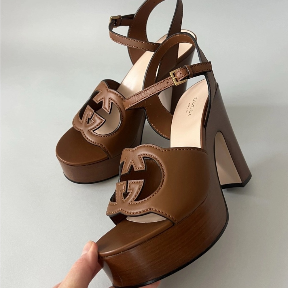 Gucci Interlocking G Sandals - Picture 4 of 4